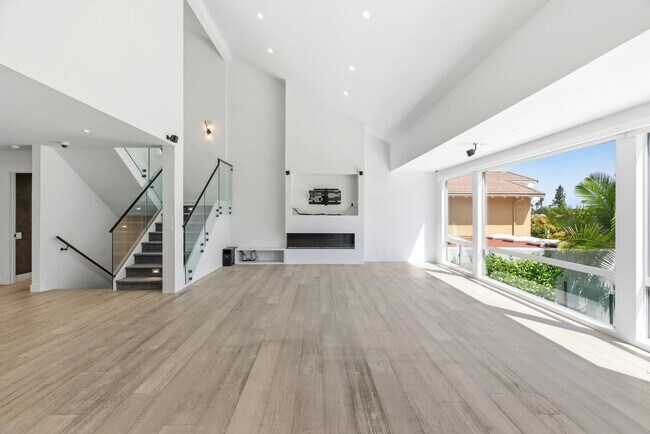 Building Photo - 4520 Park Cordero