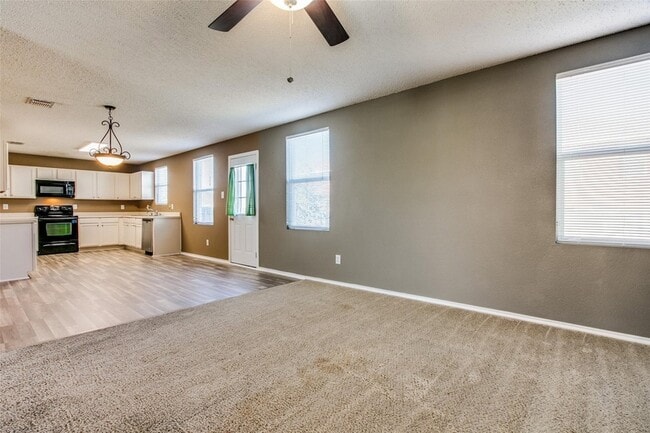 Building Photo - 16133 Windsong Ct