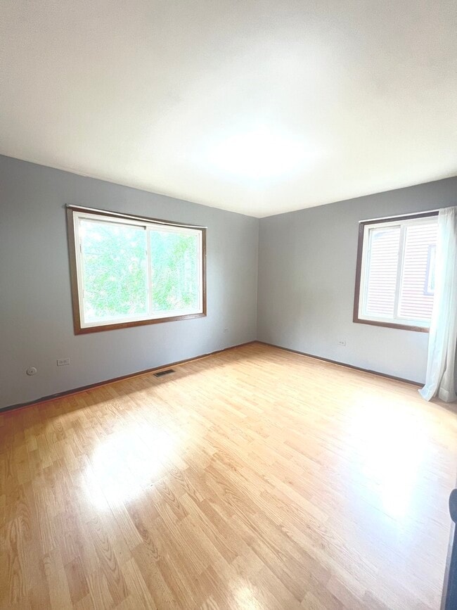 Building Photo - 1420 Chippewa Trail