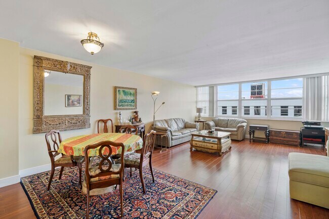 Building Photo - 1160 N Federal Hwy