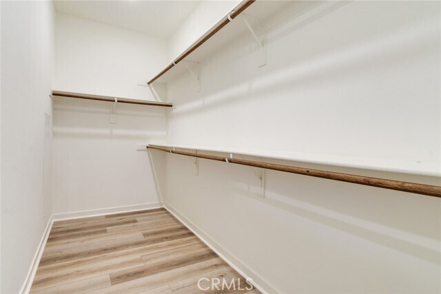 Building Photo - 26149 Park Ave