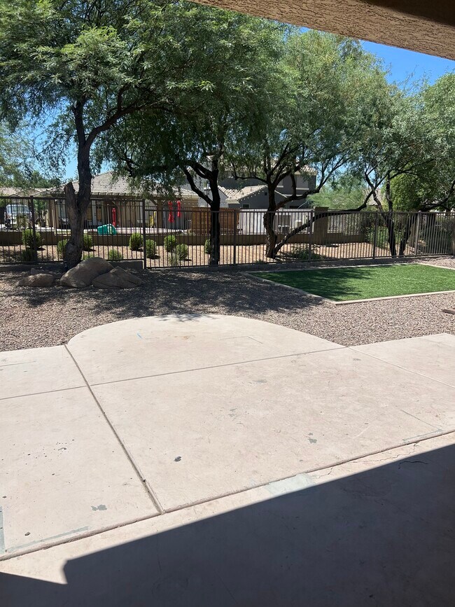 Building Photo - 4775 E Cloudburst Ct