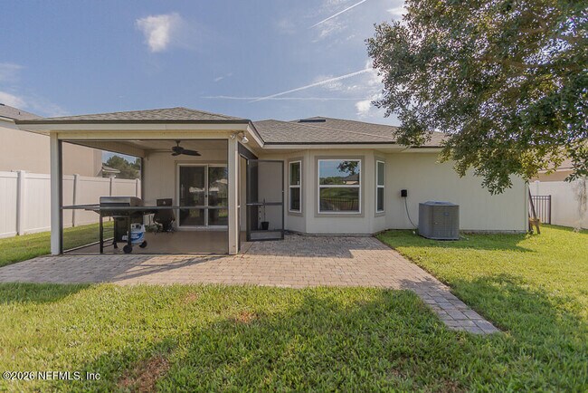 Building Photo - 15816 Twin Creek Dr
