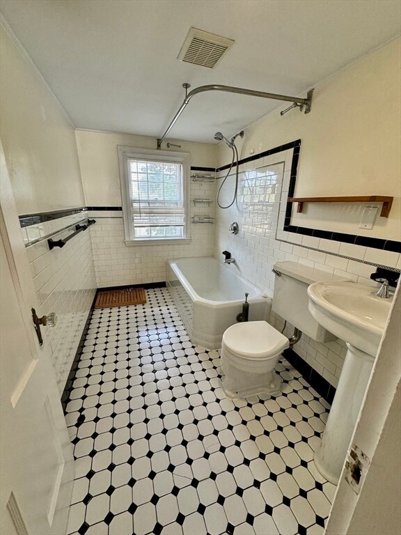 Building Photo - 24 Grovenor Rd