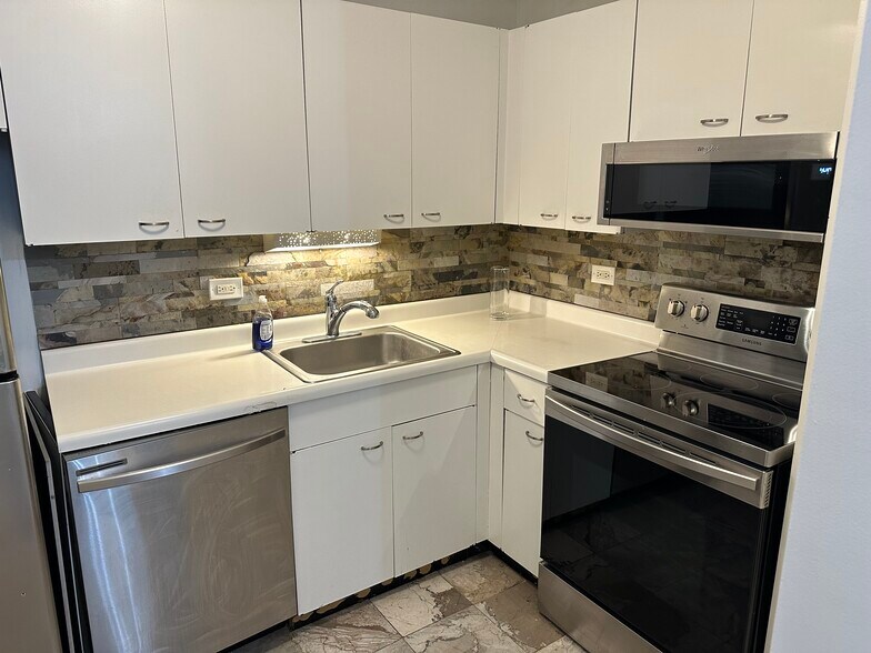 Stainless steel appliance - 655 W Irving Park Rd