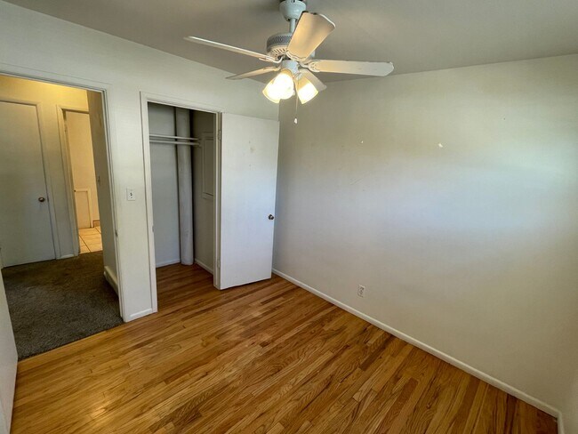 Building Photo - Beautiful 4-Bedroom Home in Desirable Holladay Neighborhood