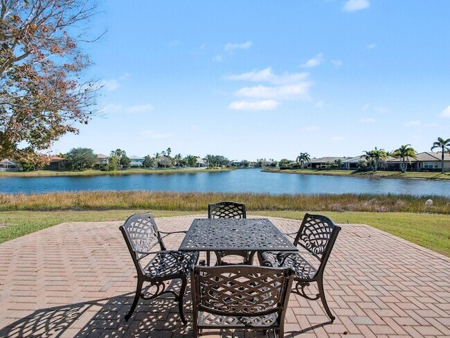 Building Photo - 12115 SW Bennington Cir