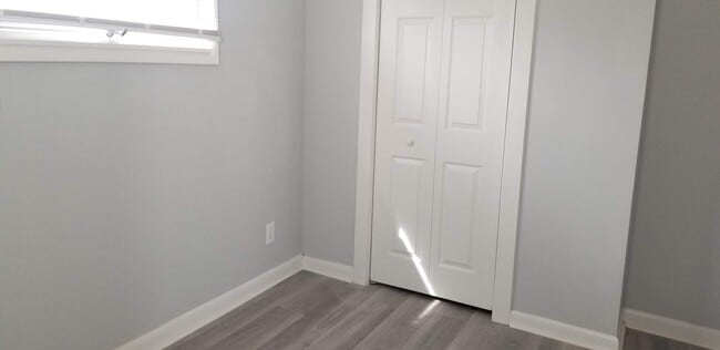 Building Photo - Townhouse in Downtown Smyrna - $1600.00 per Month!