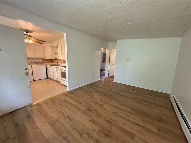 Building Photo - 125 Glendale Dr