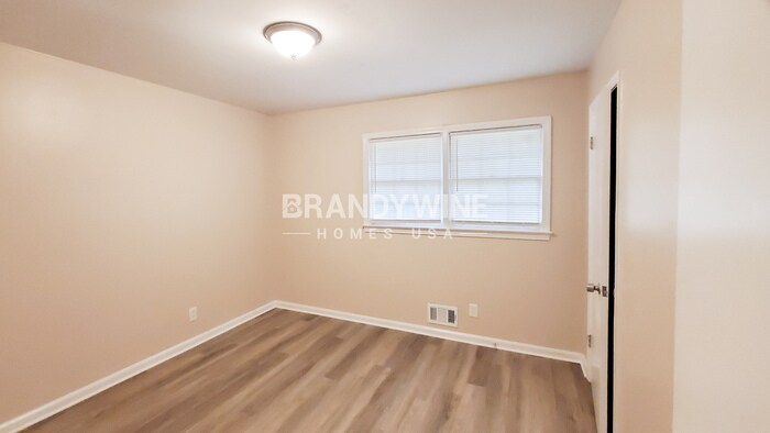 Building Photo - 4790 Janice Dr