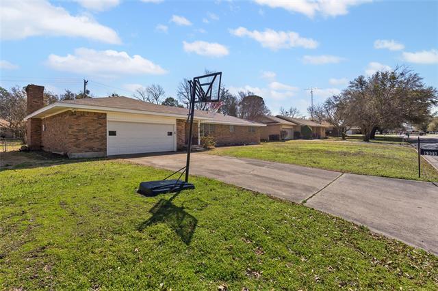 Building Photo - 6305 Chapman Dr