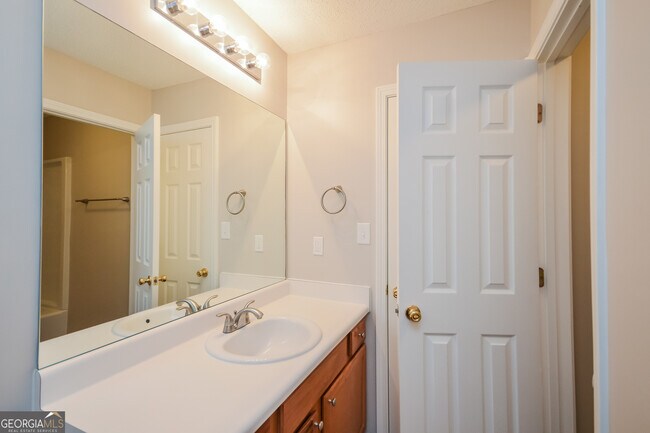 Building Photo - 6793 Mahonia Pl