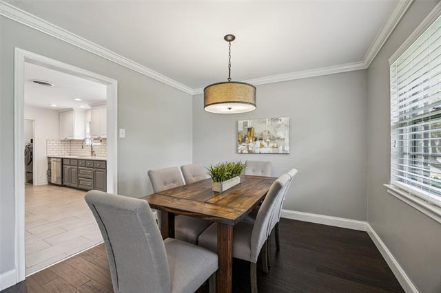 Building Photo - 8422 Sweetwood Dr