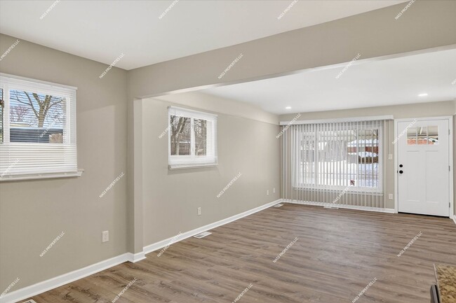 Building Photo - 28555 Stuart Ave