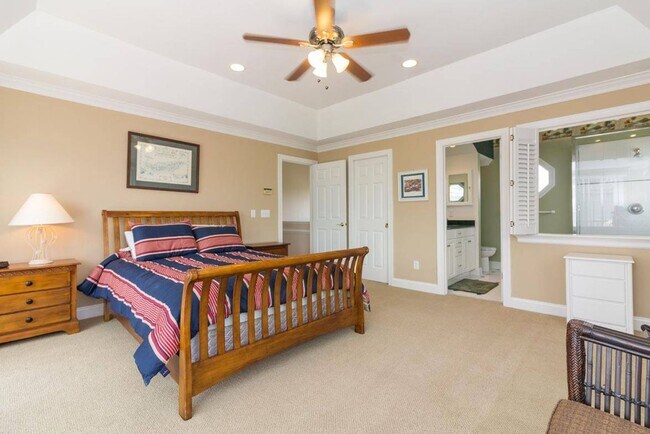 Building Photo - (W098) 4 Sea Oats Lane, Wrightsville Beach...