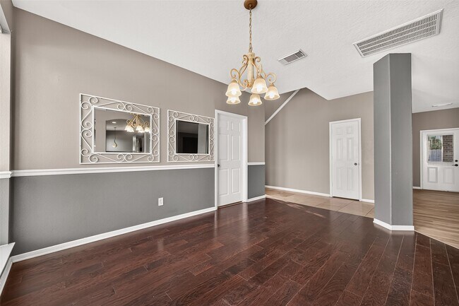 Building Photo - 14402 Barker Pelican Ct