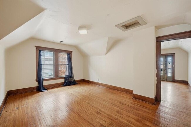 Building Photo - 1345 E St