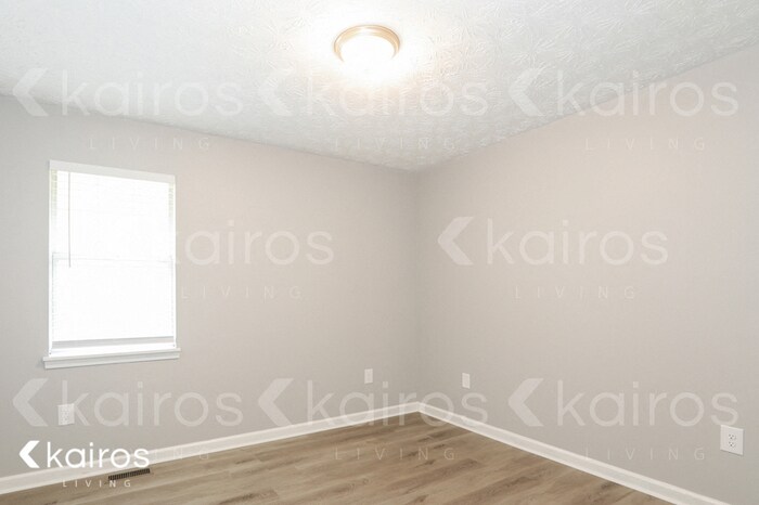 Building Photo - 135 Fawn Dr