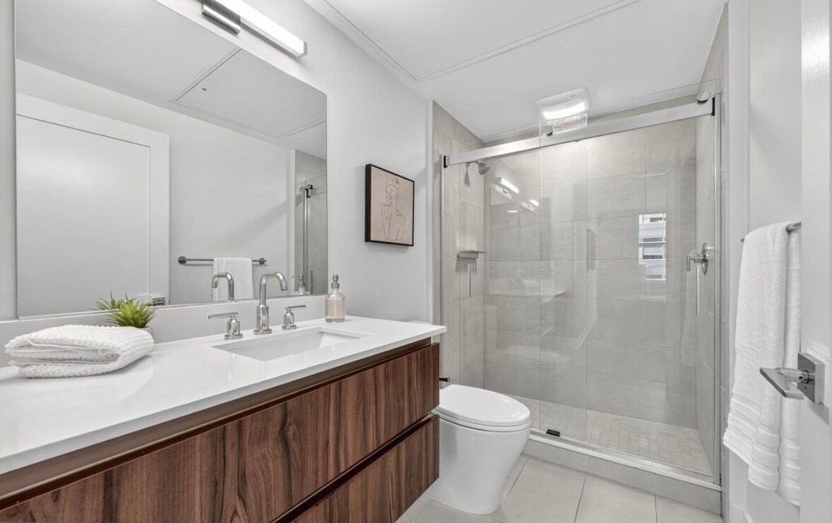 Building Photo - 37 L St SE