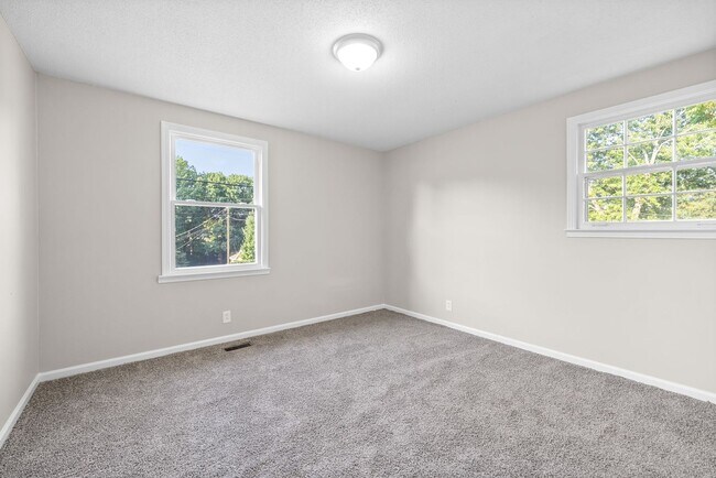 Building Photo - 3 Bedroom Home For Rent in St. Bethlehem A...