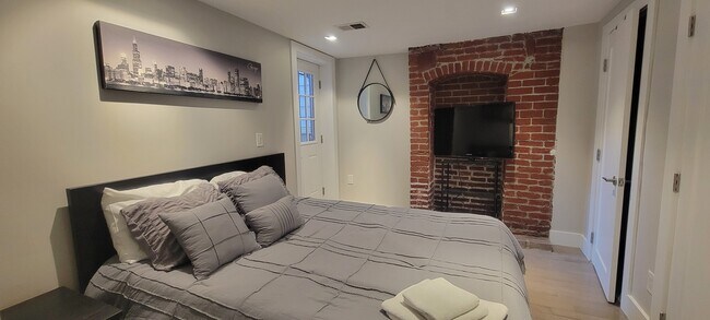 Building Photo - 41 Q St NW