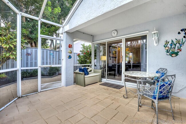 Building Photo - 24 Admirals Ct