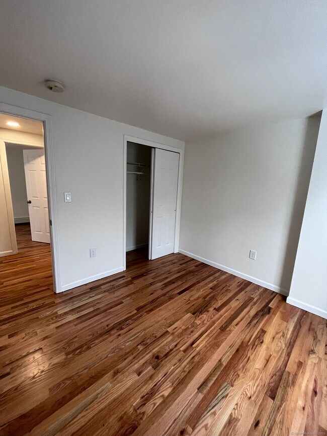 Building Photo - 46 Orchard St