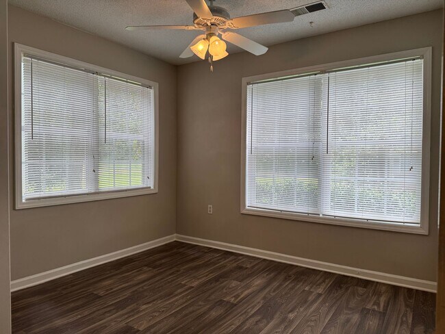 Building Photo - 3730 Pardue Woods Pl