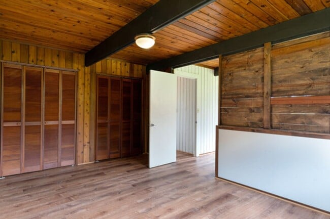 Building Photo - 64-660 Puu Olu Place