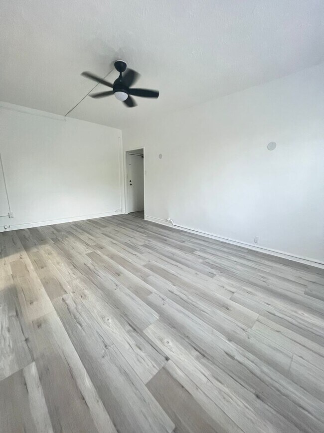 Interior Photo - Gramercy Tower Apartments