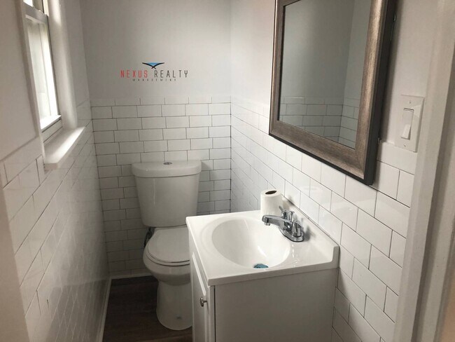 Building Photo - 75-03 Astoria Blvd N