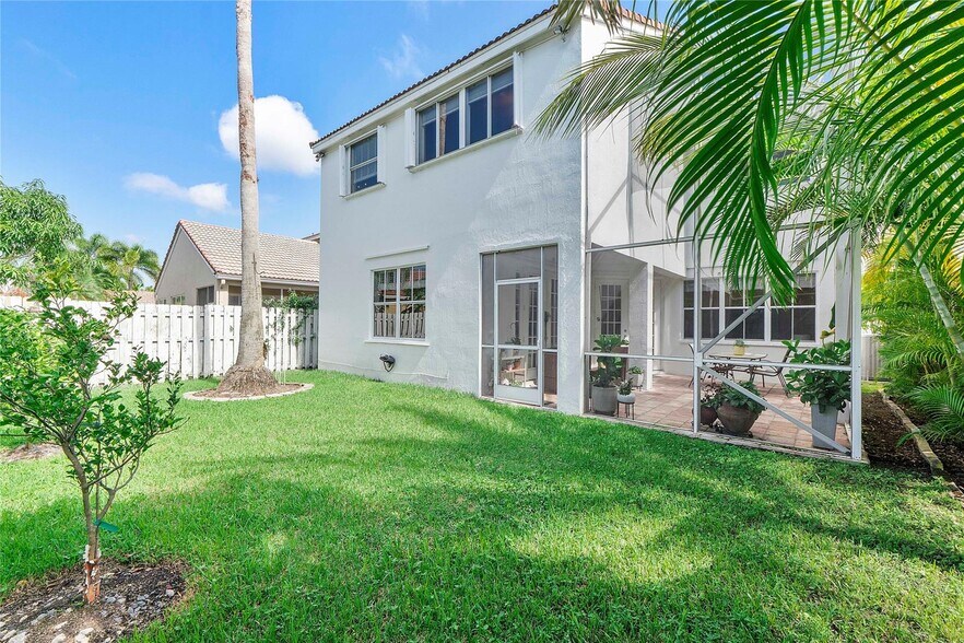 Building Photo - 604 Stanton Dr