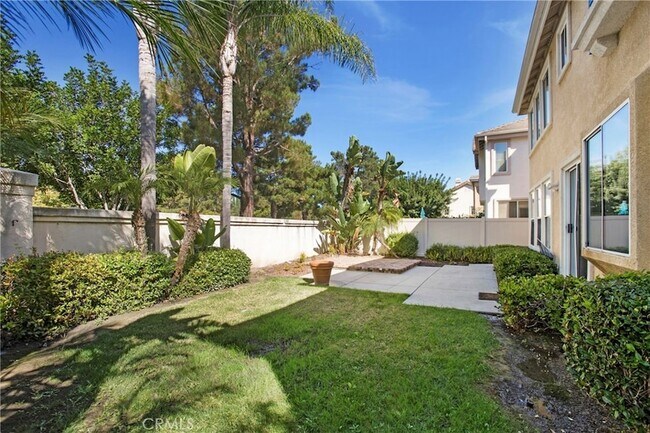 Building Photo - 11 Cipriani