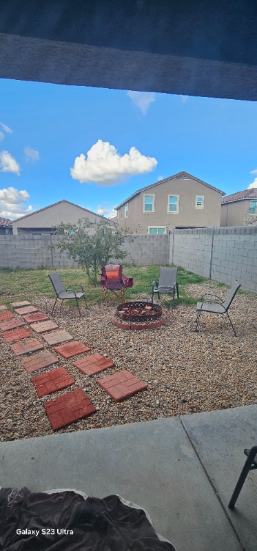 Building Photo - 35444 W San Alvarez Ave