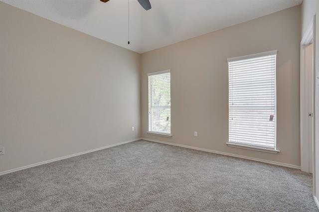 Building Photo - 755 Burr Oak Dr