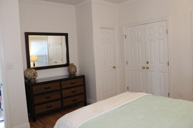 Bedroom - 114 Atol E St