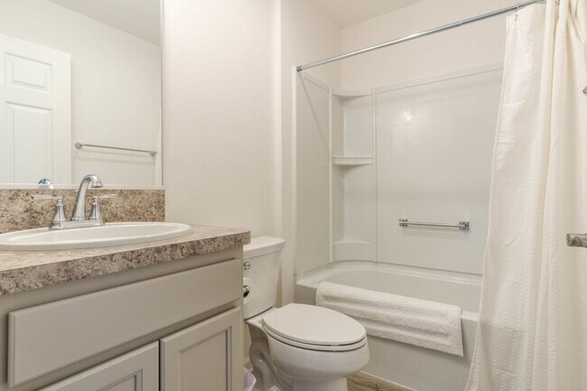 Building Photo - 316 Klamut Ct