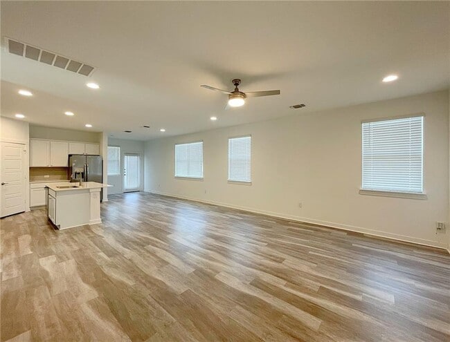 Building Photo - 2316 Clemence Ln