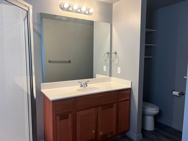 Building Photo - 2814 Leroy Cir