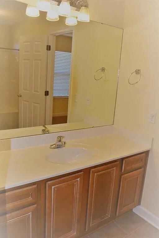 Building Photo - 823 Sugar Plum Ln