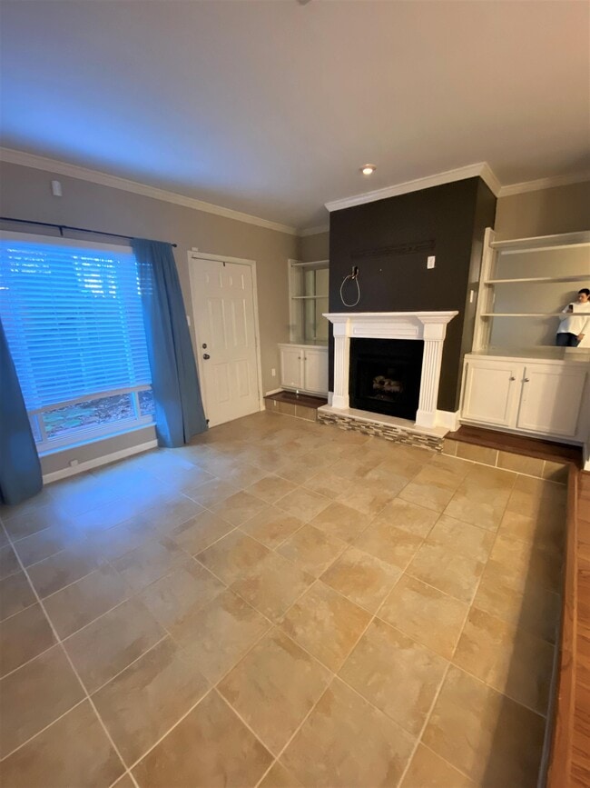 Building Photo - 7604 Ohio St