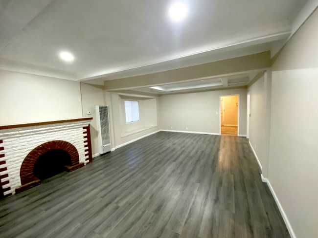 Main living Room - 4012 S Normandie Ave