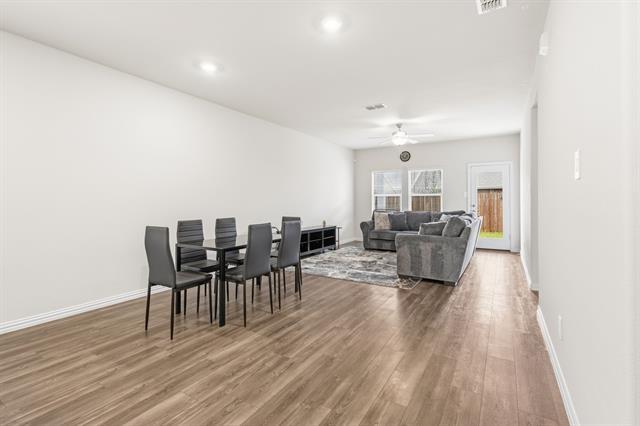 Building Photo - 206 Goosewood Dr
