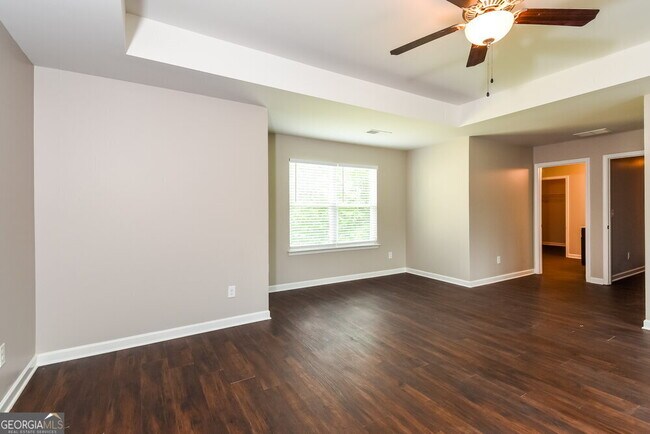 Building Photo - 4025 Tarnwood Pl