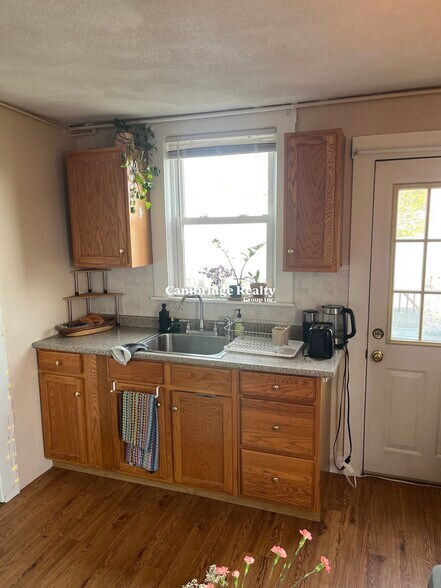 Building Photo - 17 Endicott Ave