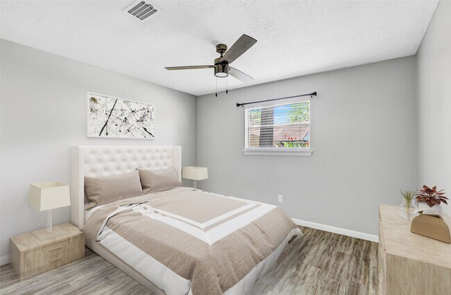 Building Photo - 19011 Sandia Pines Dr