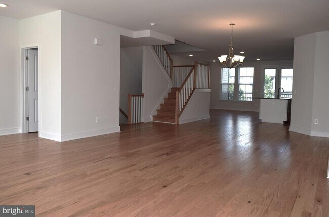 Building Photo - 23079 Sullivans Cove Sq
