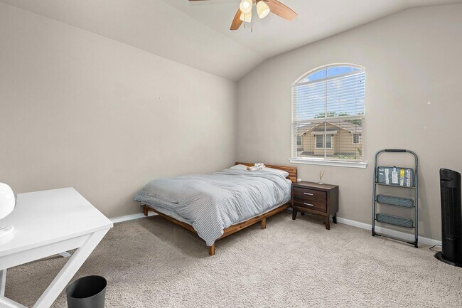 Building Photo - 7317A Colina Vista Loop