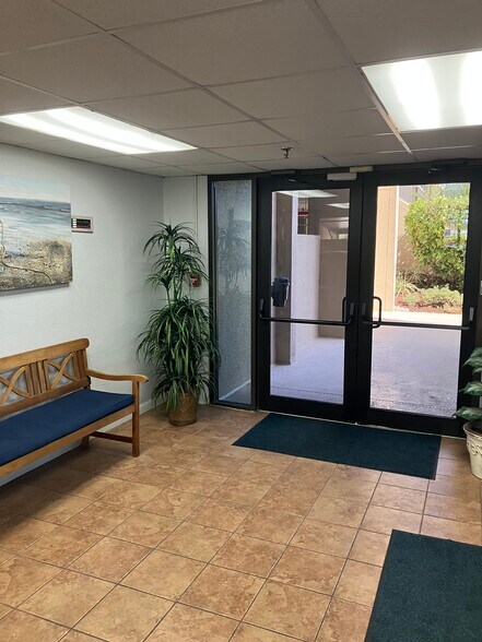 Building Photo - 21405 Olean Blvd