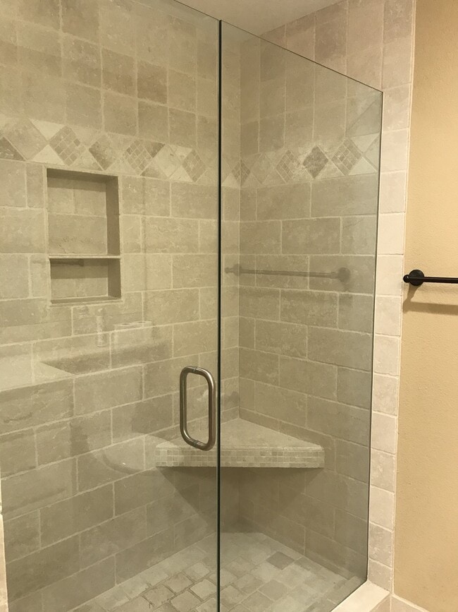 Building Photo - San Roque 3 Bedroom Townhouse - Available Late January